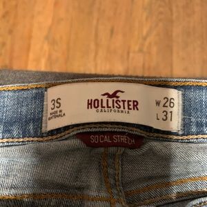 Hollister jeans size 3 short
